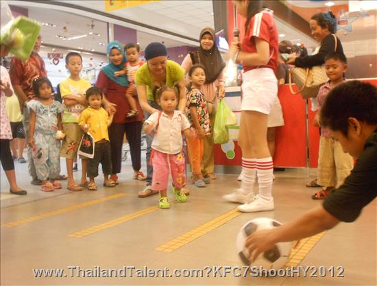 Thailand Talent - MC, Pretty, Singers, Dancers, Promotion Girls, Modeling, Recruitment Agency For The Entertainment Industry Bangkok - http://www.thailandtalent.com?KFC7ShootHY2012
