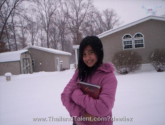 Thailand Talent - MC, Pretty, Singers, Dancers, Promotion Girls, Modeling, Recruitment Agency For The Entertainment Industry Bangkok - http://www.thailandtalent.com?dewiiez