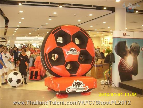 Thailand Talent - MC, Pretty, Singers, Dancers, Promotion Girls, Modeling, Recruitment Agency For The Entertainment Industry Bangkok - http://www.thailandtalent.com?KFC7ShootPL2012