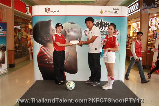 Thailand Talent - MC, Pretty, Singers, Dancers, Promotion Girls, Modeling, Recruitment Agency For The Entertainment Industry Bangkok - http://www.thailandtalent.com?KFC7ShootPTY12